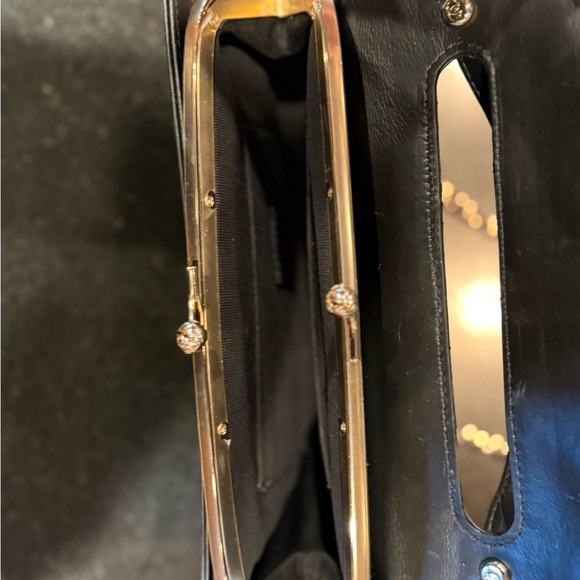 Chanel clutch/credit card holder with gold and black chain-cross body - Picture 6 of 6